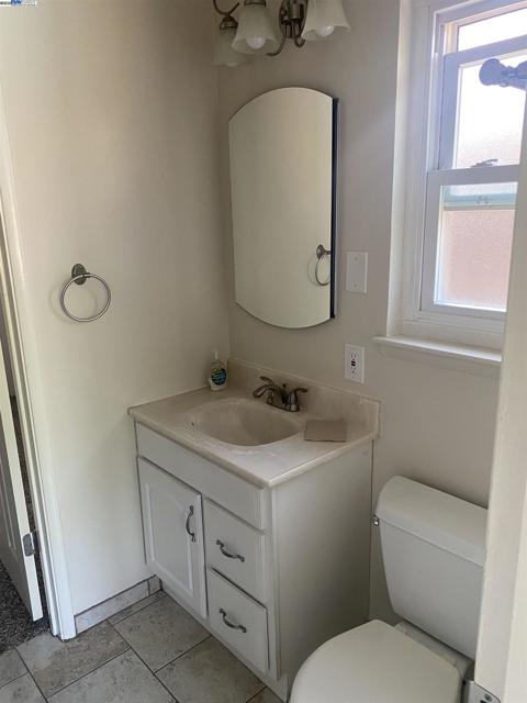 Image 16 of 24 For 3086 Greenview Dr