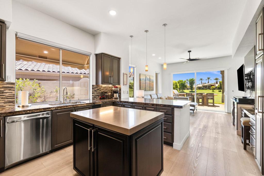 MLS #219138024DA image #2