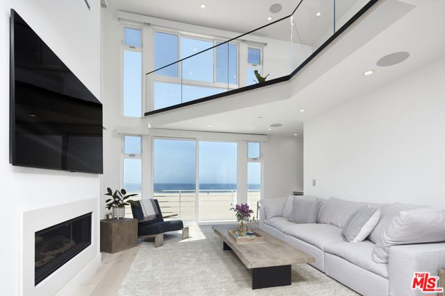 4403 Ocean Front Walk, 205 photo 6