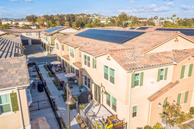 2018 Barite St, Spring Valley CA: https://media.crmls.org/mediaz/a135df9e-efa3-463b-bda4-85d1067a03e5.jpg