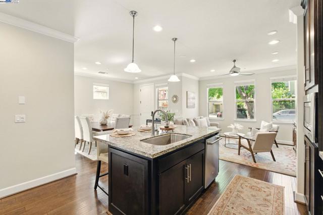 538 Sandalwood Drive, Livermore CA: https://media.crmls.org/mediaz/a1365743-a9b7-464d-82b6-ef34578087d8.jpg