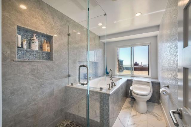 Detail Gallery Image 29 of 45 For 2144 Caminito Del Barco, Del Mar,  CA 92014 - 2 Beds | 2 Baths