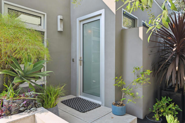 Detail Gallery Image 10 of 41 For 329 Westbourne Dr, West Hollywood,  CA 90048 - 2 Beds | 3 Baths