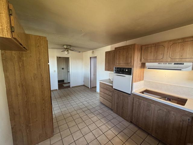 Detail Gallery Image 4 of 60 For 10050 Cristobal Dr, Spring Valley,  CA 91977 - 5 Beds | 2 Baths