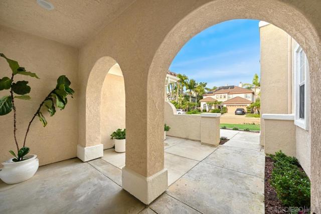 6585 Bluebonnet Dr, Carlsbad CA: https://media.crmls.org/mediaz/a1399e5a-c0ca-4b4f-86d6-76351b27f62f.jpg