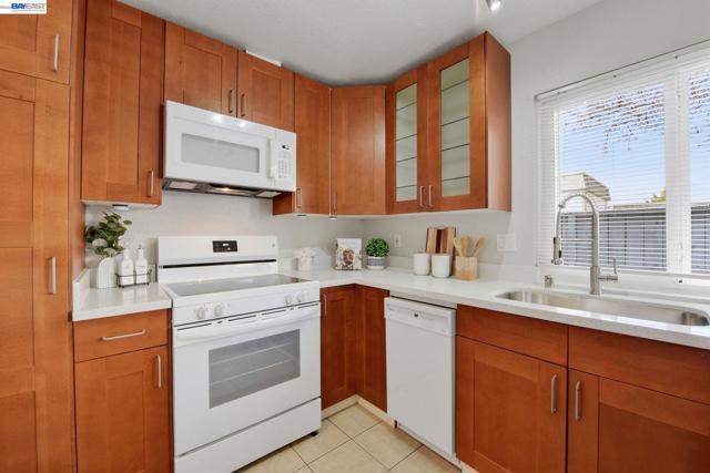 Image 10 of 39 For 34597 Bluestone Cmn