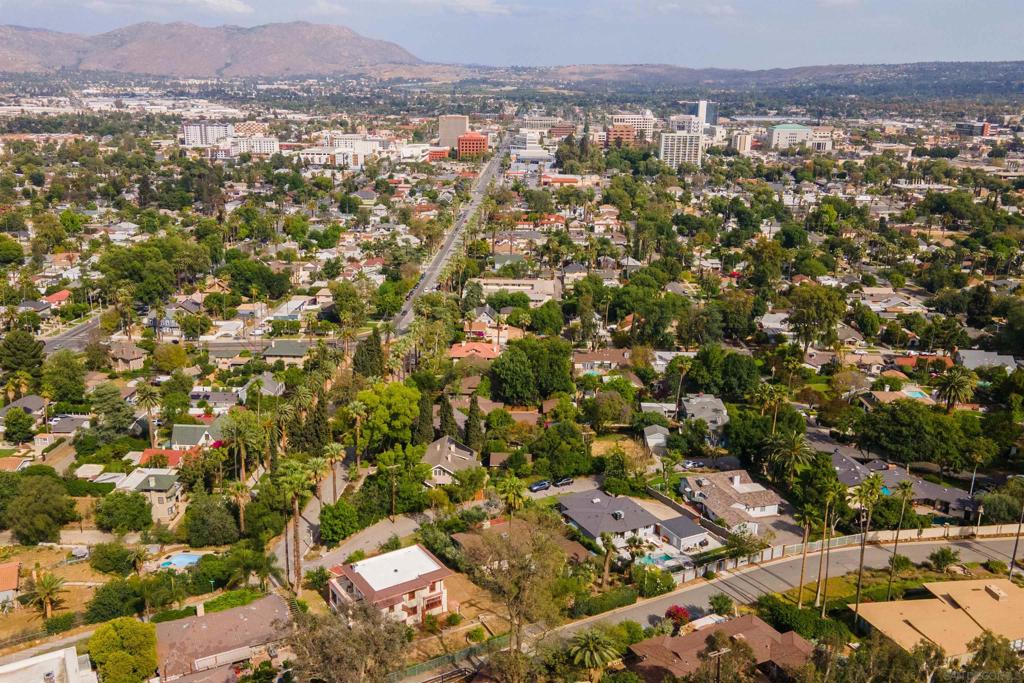 MLS #250027362SD img 45