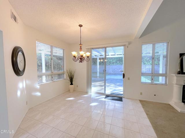 Detail Gallery Image 14 of 56 For 11962 Bubbling Brook St, Moorpark,  CA 93021 - 4 Beds | 2/1 Baths