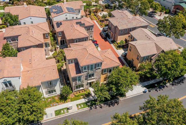 3422 Cinnamon Ridge Rd, San Ramon CA: https://media.crmls.org/mediaz/a13af4c3-50c0-4bbc-a646-f14592c822fa.jpg
