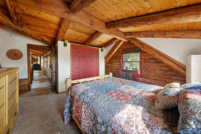 12052 Sky View Dr, Valley Center CA: https://media.crmls.org/mediaz/a13cd3a2-fe03-4a1c-ba5a-b6df0adfdbf9.jpg