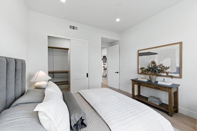125 15th Avenue, San Mateo CA: https://media.crmls.org/mediaz/a13cecdf-74bb-48ea-91ec-02418cded214.jpg