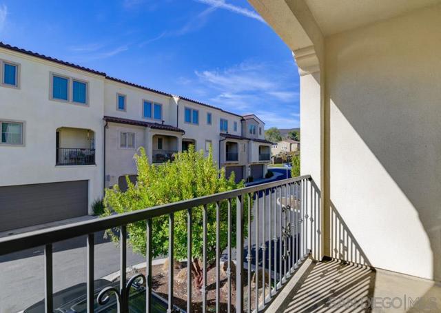11001 Logan Way, San Diego CA: https://media.crmls.org/mediaz/a13d3f09-c97a-493b-815f-f504020c2963.jpg