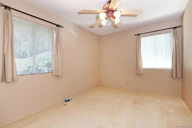 3559 Buena Vista St, San Diego CA: https://media.crmls.org/mediaz/a13d85eb-2c8e-4406-aa97-6278a0f719e7.jpg