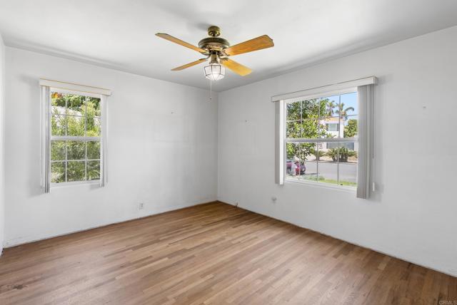 1120 Devonshire Drive, Ocean Beach (San Diego) CA: https://media.crmls.org/mediaz/a13deabf-a982-4669-9c6e-3c5b06125de0.jpg