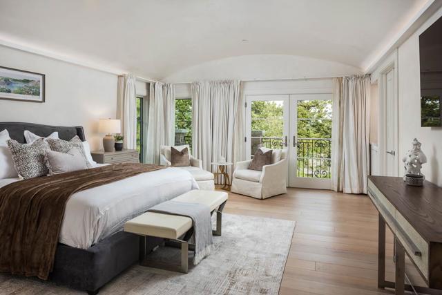 2950 Churchill Drive, Hillsborough CA: https://media.crmls.org/mediaz/a13e1bd1-0381-4191-9562-a907d4e64471.jpg