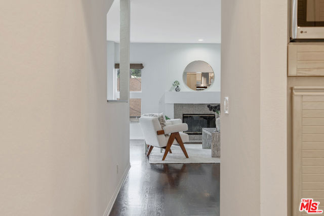 2131 Griffith Park Boulevard, Los Angeles CA: https://media.crmls.org/mediaz/a13f2ed1-0853-4bd3-8500-df386885a0d4.jpg