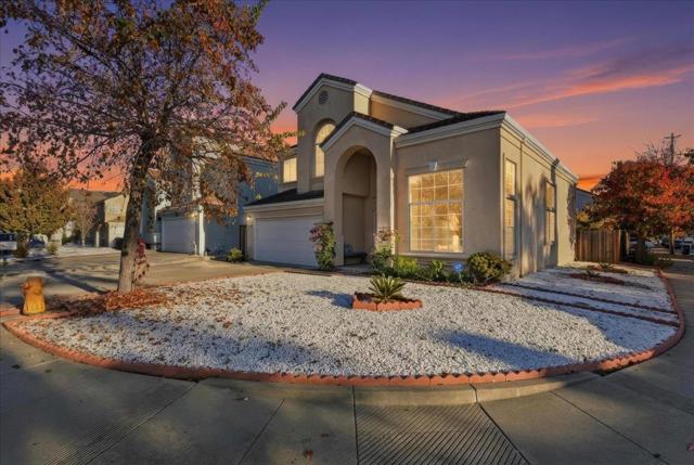 29273 Chance Street, Hayward CA: https://media.crmls.org/mediaz/a13fddf4-d074-4122-8dc0-aefcbd212d36.jpg