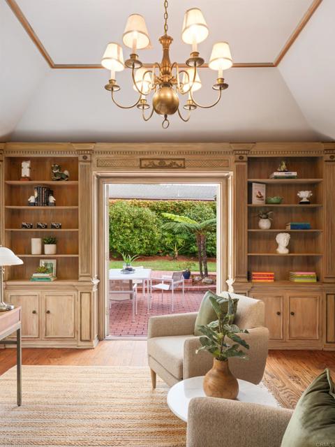 Detail Gallery Image 12 of 40 For 621 Mira Monte, La Jolla,  CA 92037 - 4 Beds | 4 Baths
