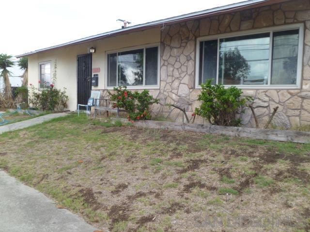 553 Sears Ave, San Diego CA: https://media.crmls.org/mediaz/a14102a6-3d47-4da9-bc39-906db367e358.jpg