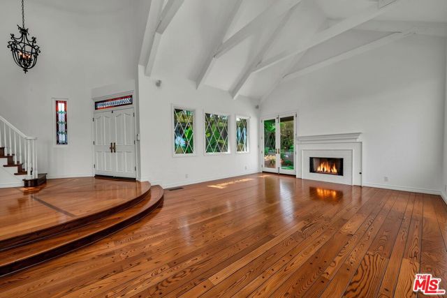 4 Bed Home for Sale in Los Angeles, California