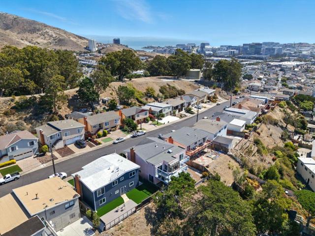 553 Diamond Avenue, South San Francisco CA: https://media.crmls.org/mediaz/a1429082-6b2c-4e3c-93ba-6b1a76204720.jpg