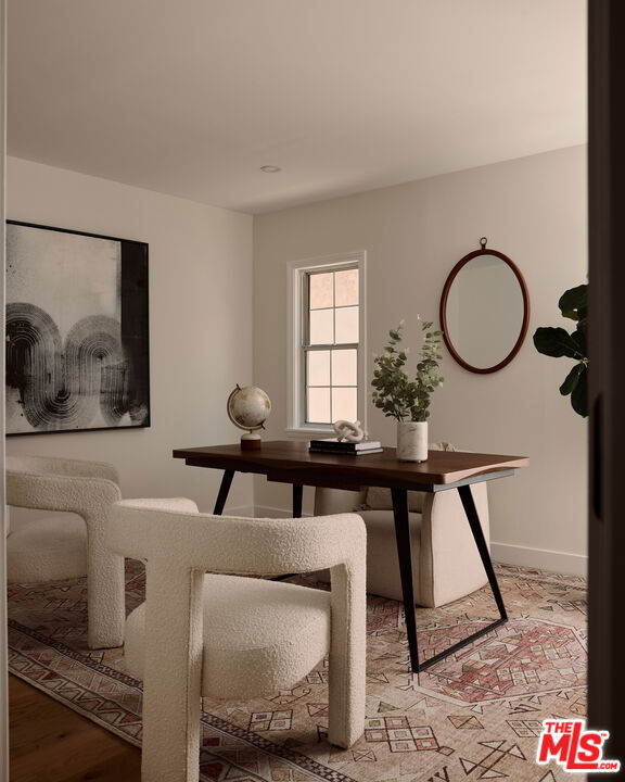 5271 Woodlake Avenue, Woodland Hills CA: https://media.crmls.org/mediaz/a143fd5c-23e8-4339-b7df-e8bc2cd00930.jpg