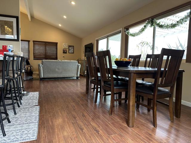 Home for Sale in Lakeside