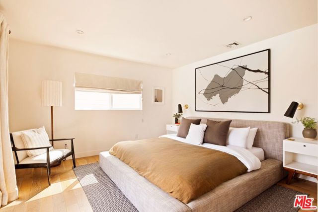 3019 Surry Street, Los Angeles CA: https://media.crmls.org/mediaz/a1444355-21e3-4293-96c8-2e99d73c1785.jpg