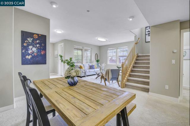 6130 Old Quarry Loop, Oakland CA: https://media.crmls.org/mediaz/a1453758-94fa-489d-8a24-09f48721b1c0.jpg
