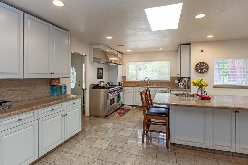 A1469C52 0490 4926 9719 2B231982Bed2 675 Manzanita Way, Woodside, Ca 94062 &Lt;Span Style='BackgroundColor:transparent;Padding:0Px;'&Gt; &Lt;Small&Gt; &Lt;I&Gt; &Lt;/I&Gt; &Lt;/Small&Gt;&Lt;/Span&Gt;