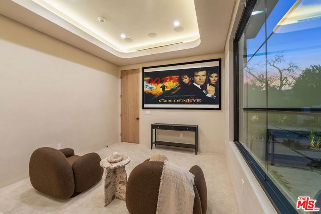 Image 17 of 69 For 11746 Blix Street