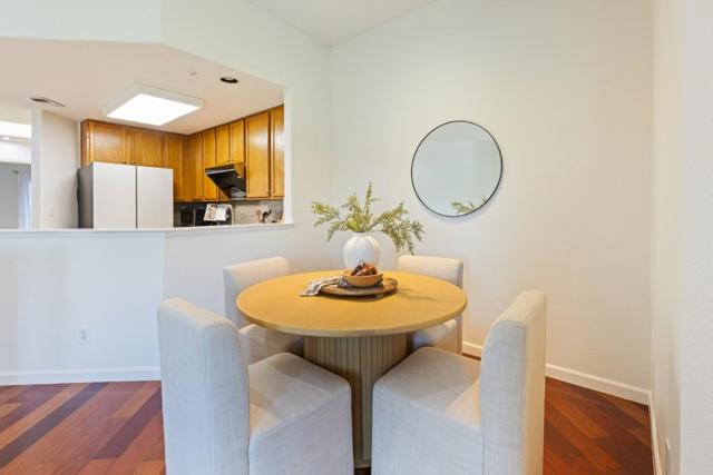 2009 Showers Drive, Mountain View CA: https://media.crmls.org/mediaz/a146c251-0ad9-4a92-8065-ca70c7965dcb.jpg