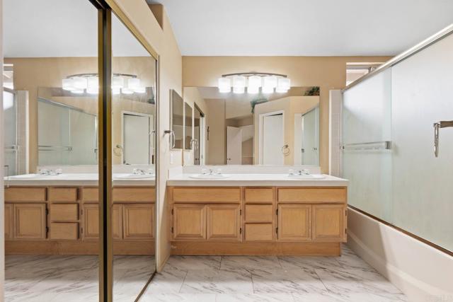 2454 La Costa Avenue, Chula Vista CA: https://media.crmls.org/mediaz/a1473c71-bc36-4145-a4d0-ed6764360cd9.jpg