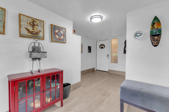 Image 20 of 47 For 40529 Meadow Lane