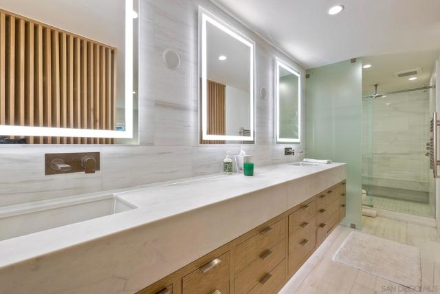 515 S Sierra Ave, Solana Beach CA: https://media.crmls.org/mediaz/a147a32a-0a11-4384-8ea0-aecf41d9e1da.jpg