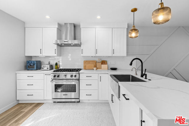 4360 Glencoe Avenue, Marina del Rey CA: https://media.crmls.org/mediaz/a147dfa6-c802-427b-acce-ba549f3b6388.jpg