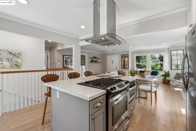2847 Shasta Rd, Berkeley CA: https://media.crmls.org/mediaz/a147f19b-45d7-4403-88a3-1e42219cfd2f.jpg