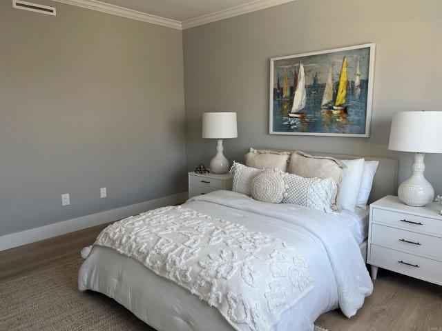752 E Avenue, Coronado CA: https://media.crmls.org/mediaz/a1489010-087b-4e55-8e44-2e806f61bda2.jpg