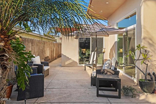 1322 Weymouth Lane, Ventura CA: https://media.crmls.org/mediaz/a14907e5-864e-4722-8b71-95aefd40c750.jpg
