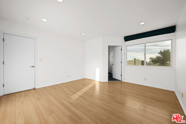 Drew Fenton | 1121 Roberto Lane Los Angeles CA | MLS: 7531913 Drew Fenton | 1121 Roberto Lane Los Angeles CA | MLS: 7531913