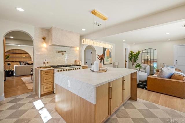 Detail Gallery Image 8 of 30 For 6280 Lance Pl, San Diego,  CA 92120 - 4 Beds | 2/1 Baths