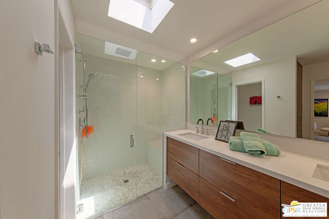 431 N Calle Rolph, Palm Springs CA: https://media.crmls.org/mediaz/a14b74f1-ddee-42a5-b7c0-1b7682d9f59a.jpg