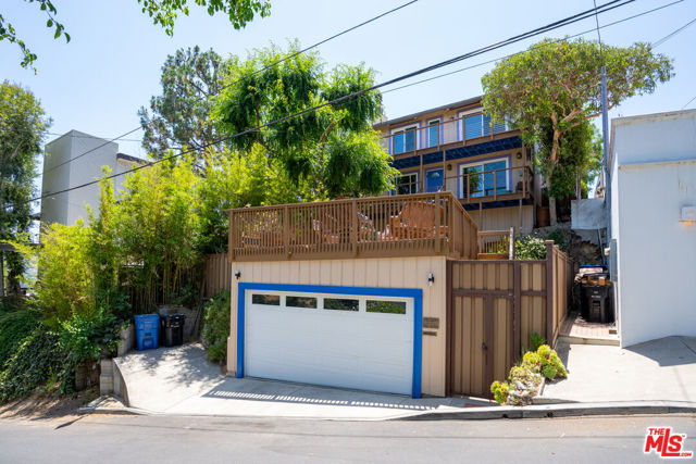 353 Mavis Drive, Los Angeles CA: https://media.crmls.org/mediaz/a14c4327-26c1-43ed-9af4-40a7b2fe6c5a.jpg