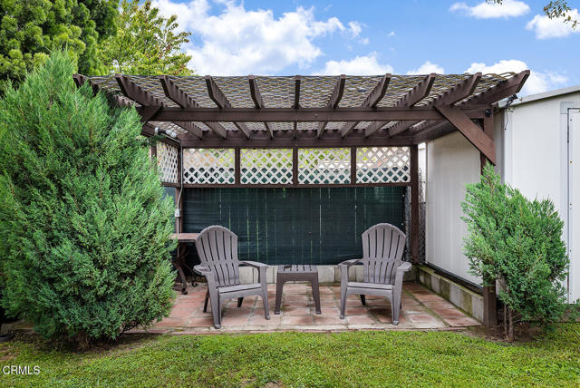 250 S Berkeley Avenue, Pasadena CA: https://media.crmls.org/mediaz/a14cbe2b-e45d-4a17-810d-62d9caa4f9ae.jpg