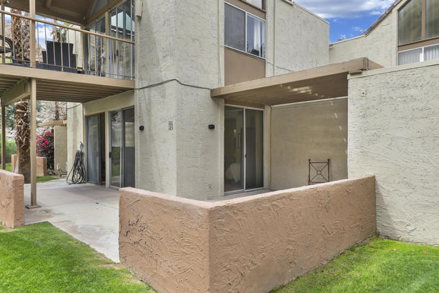 Image 16 of 30 For 78225 Cortez Lane 185