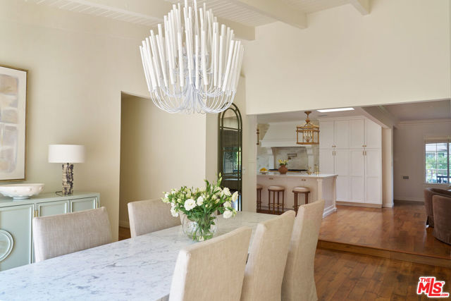 5 Bed Home for Sale in Los Angeles, California
