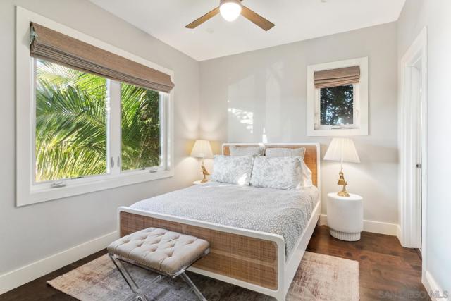 6411 Dowling Dr, La Jolla CA: https://media.crmls.org/mediaz/a14dded8-f261-4324-9a37-25fb1305fa55.jpg