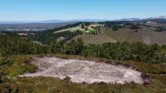 2 Monterra Ranch, Monterey CA: https://media.crmls.org/mediaz/a14e2b78-0b74-415f-8e42-c23f80286d55.jpg