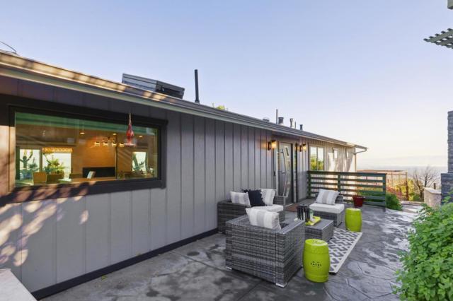 560 California Way, Woodside CA: https://media.crmls.org/mediaz/a14eb299-cf64-428f-8635-a027312da11a.jpg