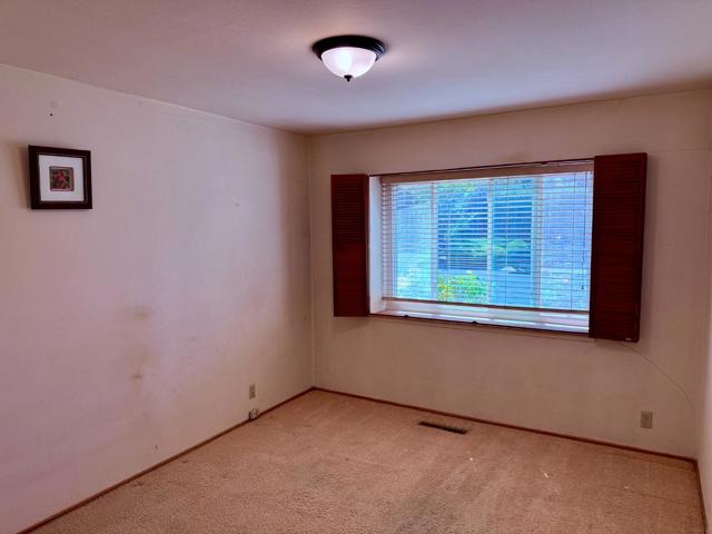 1389 Chelsea Drive, Los Altos CA: https://media.crmls.org/mediaz/a14f47a0-23eb-4a2d-8757-034ef45c1bc8.jpg